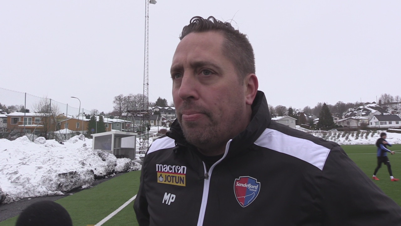 Powell før sin første kamp